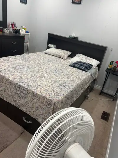 Room for Rent – Brampton Clean and comfortable room available in a house for rent in Brampton. * Ren...