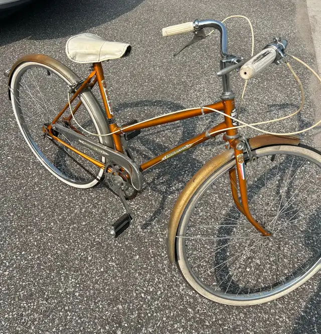 Royce Union Vintage Bike for Sale in Road in Barrie - Image 5