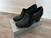 chaussures noires Clark