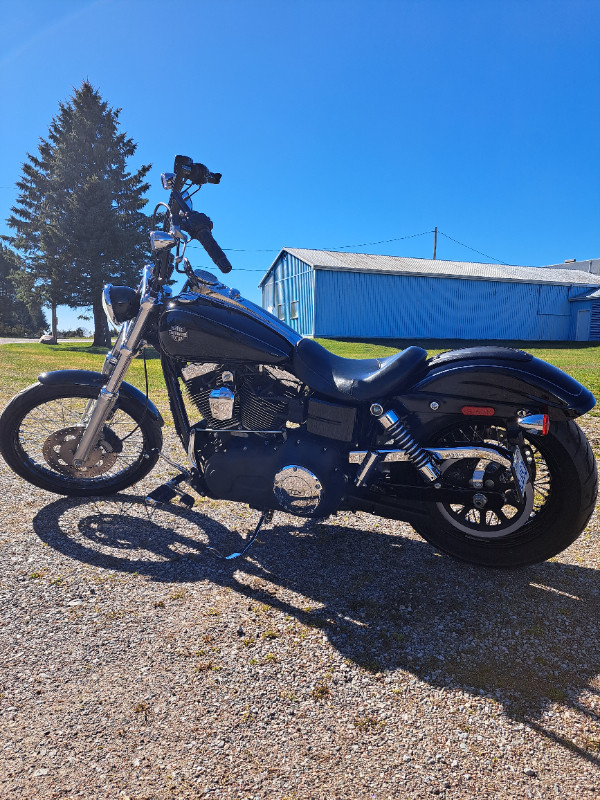 2012 Harley Davidson Wide glide in Street, Cruisers & Choppers in Hamilton - Image 2