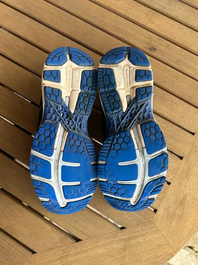 Asics Gel Kayano Running Shoes – Women’s Size 6.5 in Women's - Shoes in Markham / York Region - Image 4