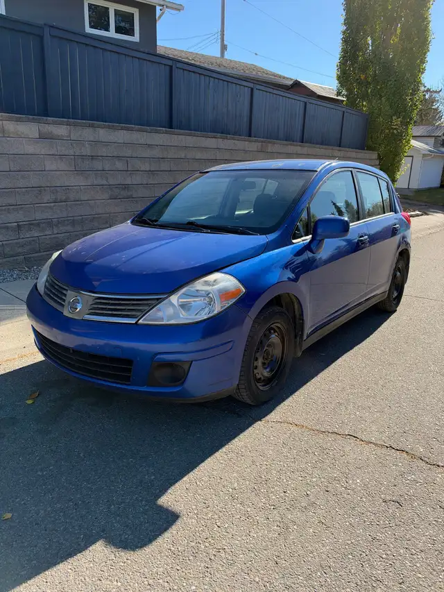 2008 Nissan versa