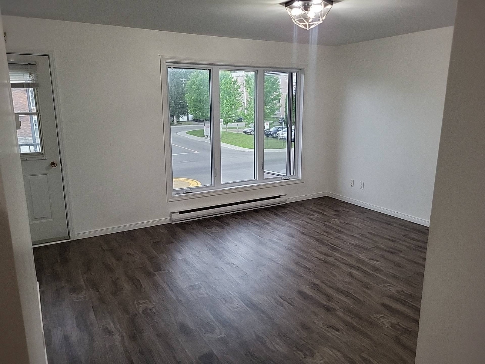 LOGEMENT 5 1/2 ST-JEROME — photo 3