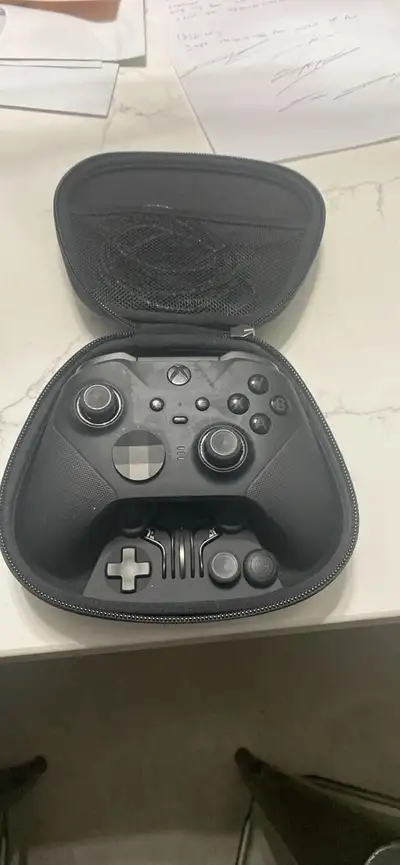 Xbox elite controller 2, View more