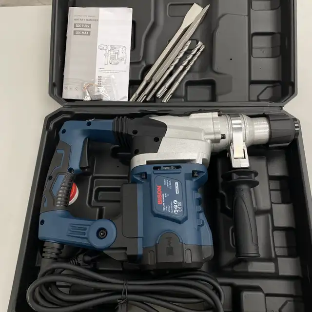 BISON SDS Plus Rotary Hammer Drill concrete / tiles chipper  set in Power Tools in Mississauga / Peel Region - Image 6