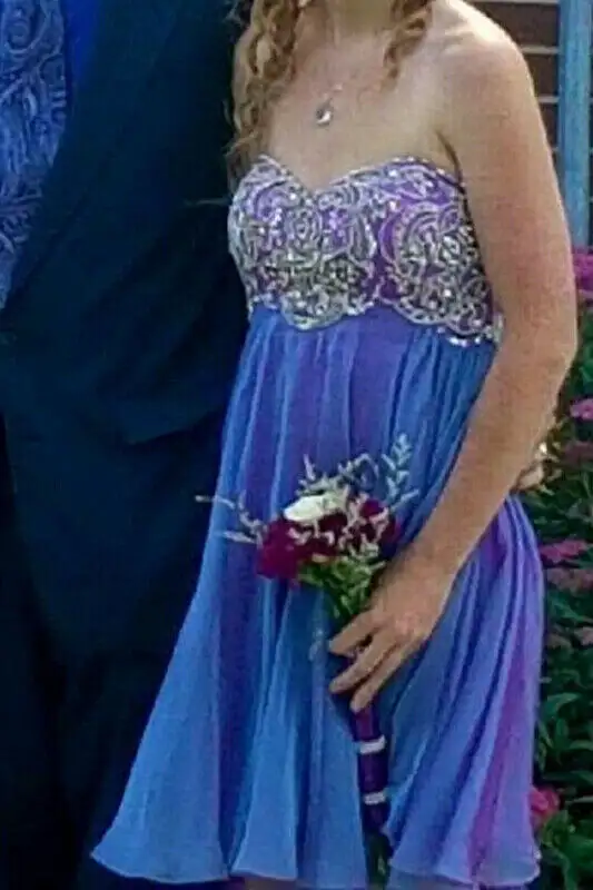 DRESS / PROM/GRAD SIZE 4 in Women's - Dresses & Skirts in Kitchener / Waterloo - Image 2