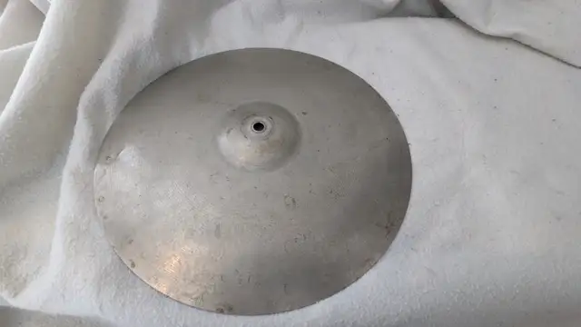 Rajah vintage cymbal in Drums & Percussion in West Island - Image 2