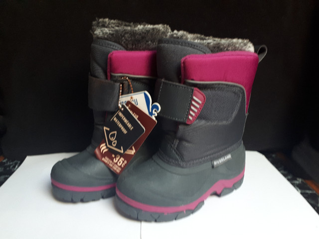 New RIVERLAND Insolated kids/Girls Boots Size 8 in Kids & Youth in Windsor Region