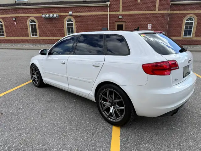 2013 Audi A3 Progressive Sportback – 2.0L Turbo in Cars & Trucks in Markham / York Region - Image 3