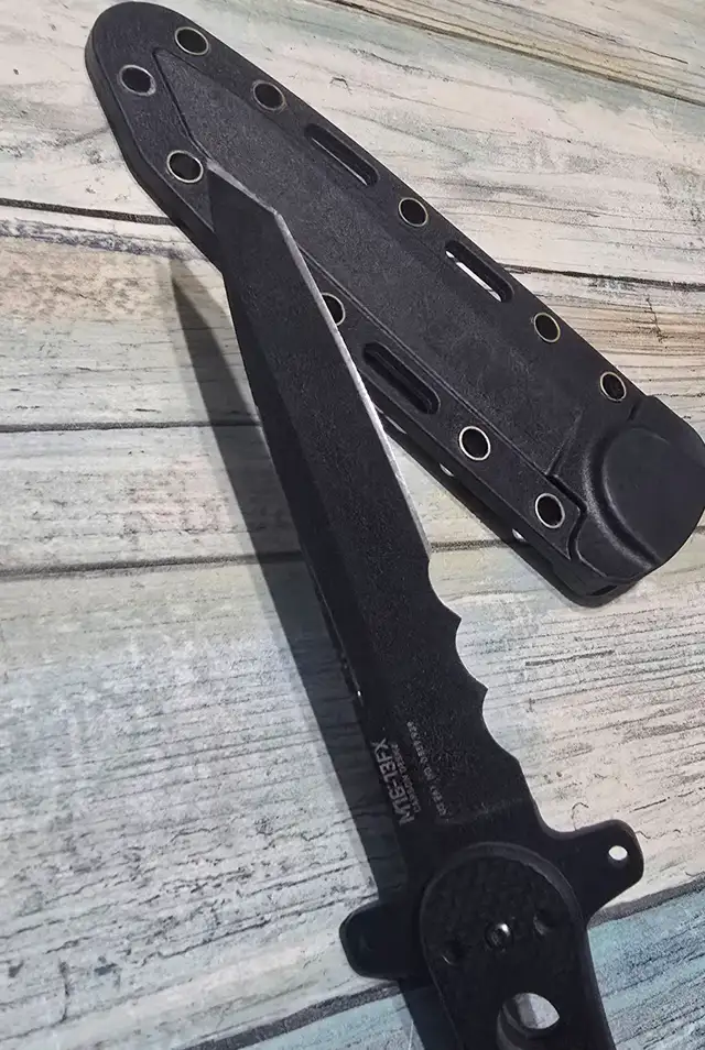 CRKT Kit Carson M/ 16-13FX 4.636" SK-5 Tanto in Fishing, Camping & Outdoors in Prince George - Image 3