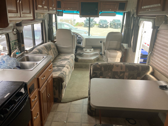 2005 Coachmen Mirada in RVs & Motorhomes in Markham / York Region - Image 4