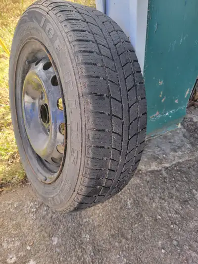 Marque Rotalia S100 (chine) très bon 175/65r 14 pouces