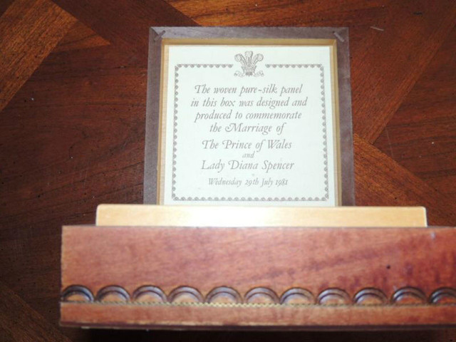 Charles & Diana Wedding Box with Silk Panel - Exquisite in Arts & Collectibles in Oakville / Halton Region - Image 2