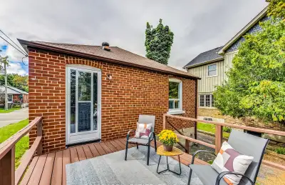 Newly Renovated Lower unit with Separate Entrance available in Quiet Clairlea Neighbourhood 2 Large...
