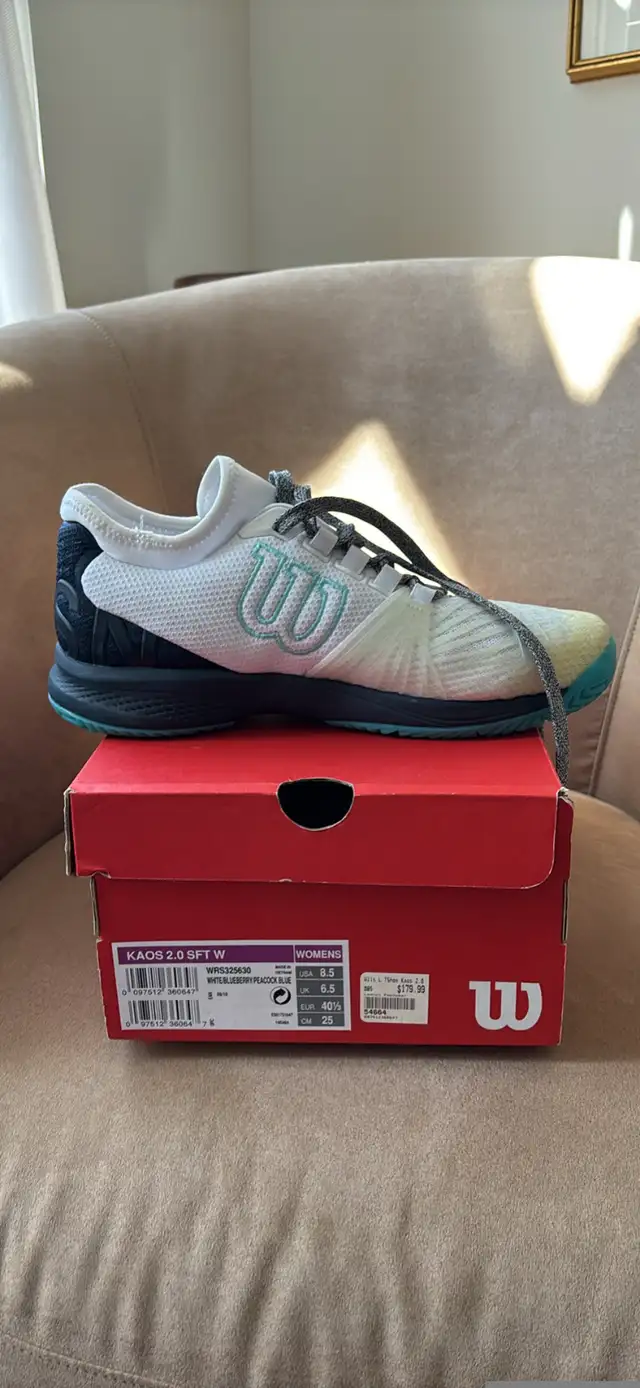 Women’s Wilson tennis shoes - size 8 1/2 -NEW in box in Tennis & Racquet in City of Toronto - Image 4