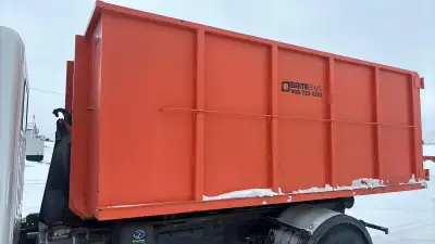 36" 20 yard Manser Hooklift Bins, great shape, low usage, used on my Atlas 7XL hooklift. These bins...