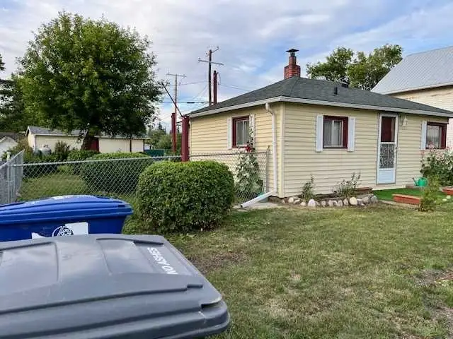 Single bedroom home in Houses for Sale in Saskatoon - Image 5