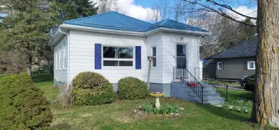 For sale by senior owner: solid, low maintenance 2 bedroom 1 bath bungalow in village of Marmora. Do...