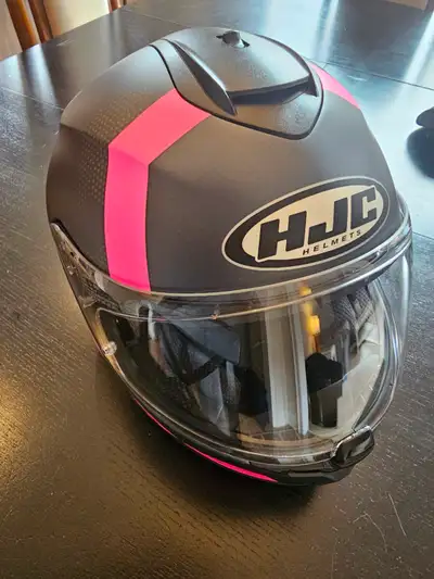 HJC C70 ladies motorcycle helmet - excellent condition. Black and Pink. Clear visor. Worn only for l...