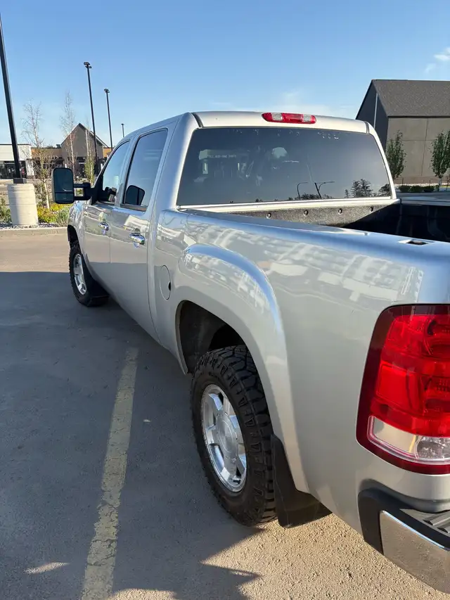 2011 GMC Seirra 471854729910691842