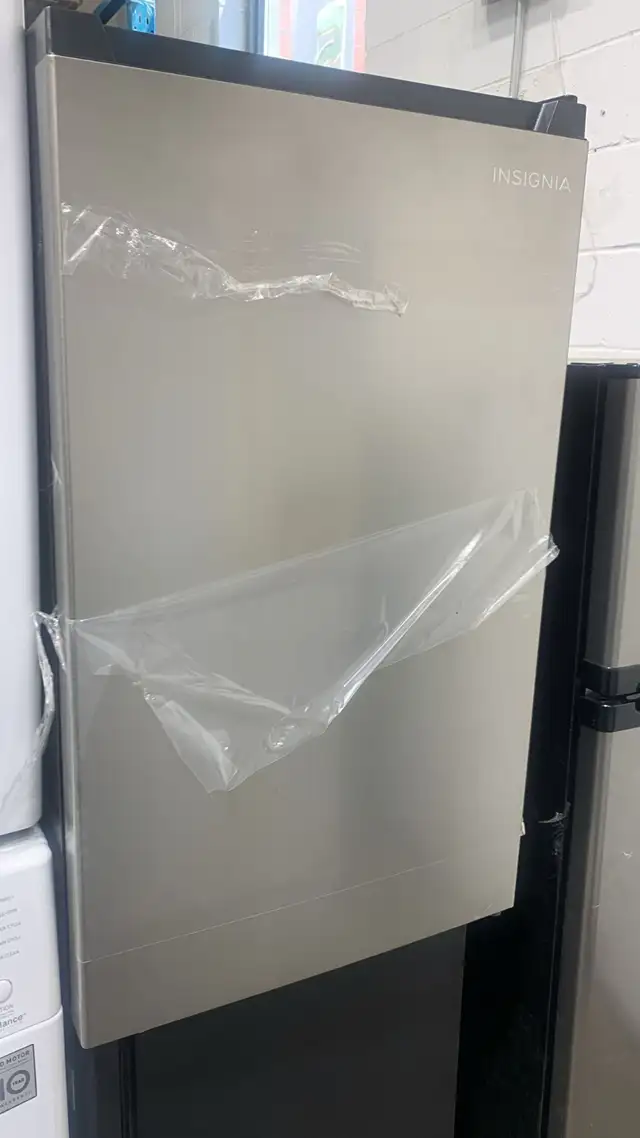 Canada Day Price Drop Deals | Mini Fridges Starting at Just $55! in Refrigerators in Mississauga / Peel Region - Image 3