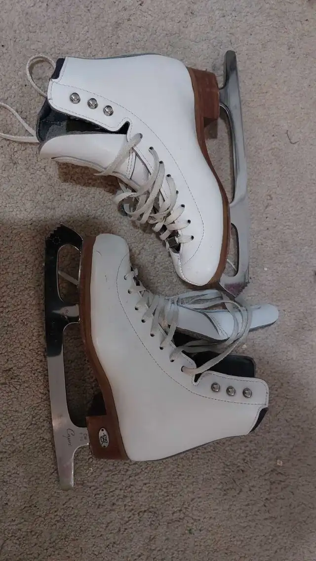 Riedell Stride figure skates sz. 1.562864365092097123