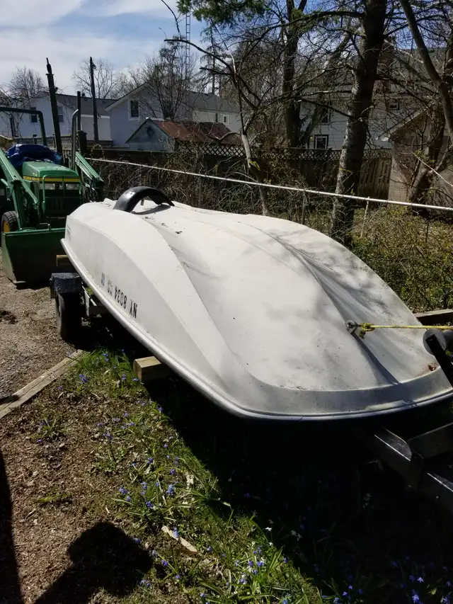 13' Boston Whaler in Powerboats & Motorboats in Oshawa / Durham Region - Image 2