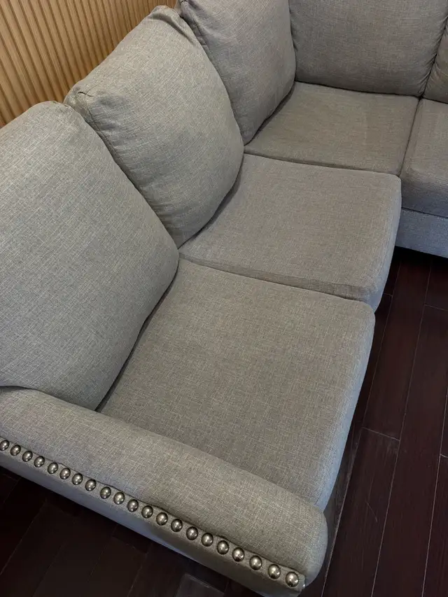 Ashley Furniture Nailhead Sectional 63006661306755122