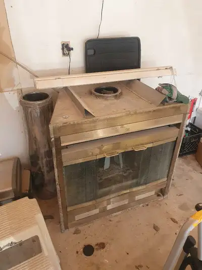 Wood burning fireplace for sale. Pickup in Linden Woods. Removed due to renovation. In good shape. G...