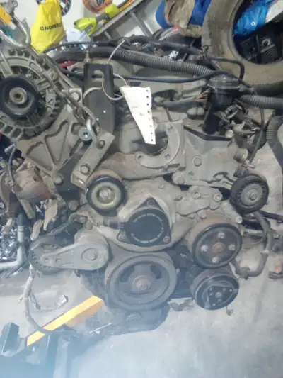 2006 Chevy 6 cylinder engine 3.5l for sale, harness alternator and computer included