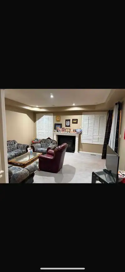 Room available for rent in brampton 1st July
