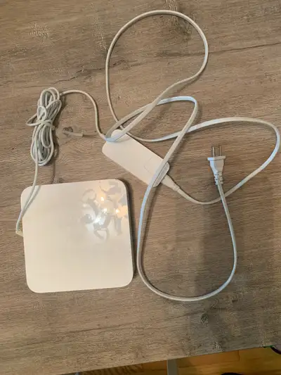 AirPort Extreme Base Station A1408, View more