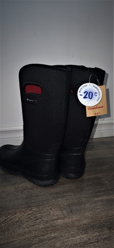 NEW  Winter Boots -   Junior Size 4 or Women size 6 in Kids & Youth in Gatineau - Image 4