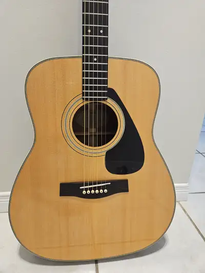 1979 Yamaha FG335 acoustic guitar, View more