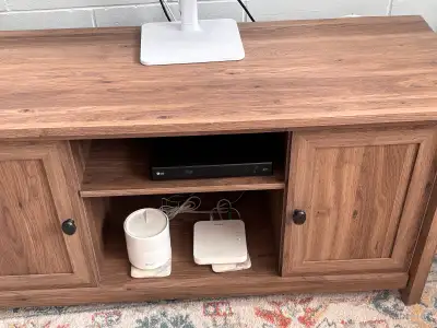 Roomy TV Bench, View more