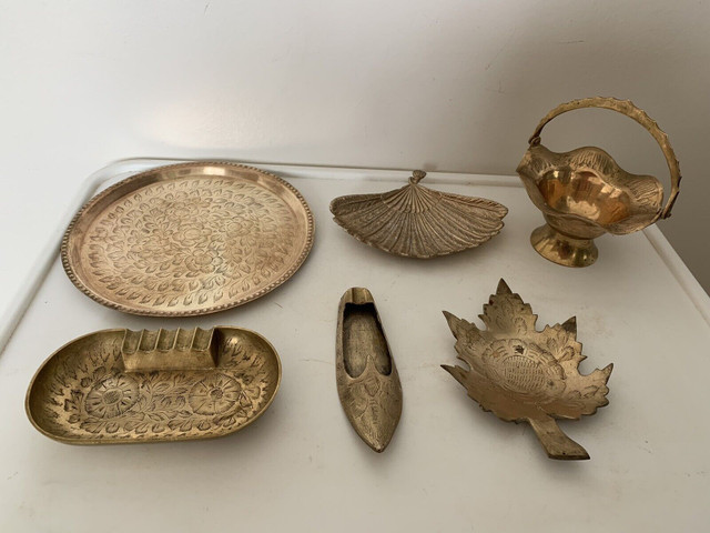 Vintage Brass Decor in Arts & Collectibles in Moose Jaw