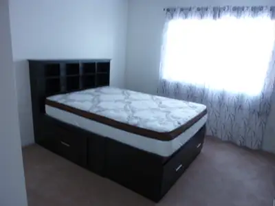 Winston Churchill/Erin Centre area. I’m renting this bedroom for SINGLE occupancy only. Full time em...