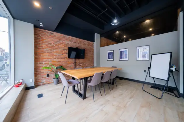 Single or Double Private Office For Lease at King & James St