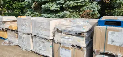 Refractory/fire brick for sale. 70-80% alumina high temperature brick (RHI Magnesita). Variety of di...