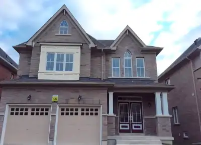 Absolutely gorgeous detached home. More than $40,000 spent on upgrades! Main Floor Laundry and all a...