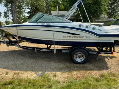 One owner, 2013 Chapparal 196 SSI with a 5.0 mercury (260hp) V8 motor with 80 hours. It has lots of...