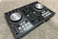 Traktor Kontrol S2 MK2 Digital DJ Controller