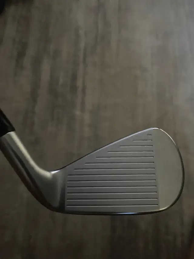 Srixon ZX Utility Driving Iron Left Hand in Golf in Bedford - Image 6