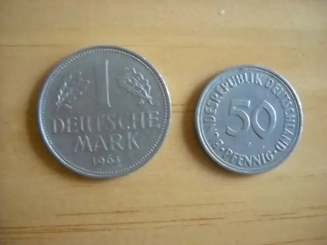 2 pièces de monnaie de l'Allemagne des années 1950 et 1960 in Arts & Collectibles in Saguenay - Image 2
