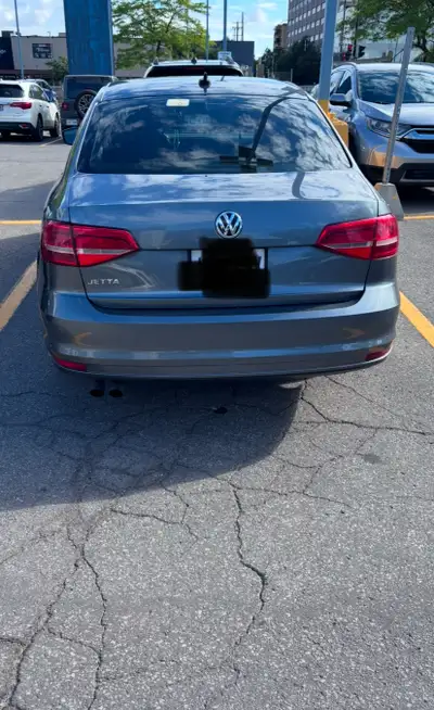 2015Volkswagen ✅ 2 L • Manuelle ✅ siège avant chauffant Voiture Bien entretenu, fonctionne parfaitem...