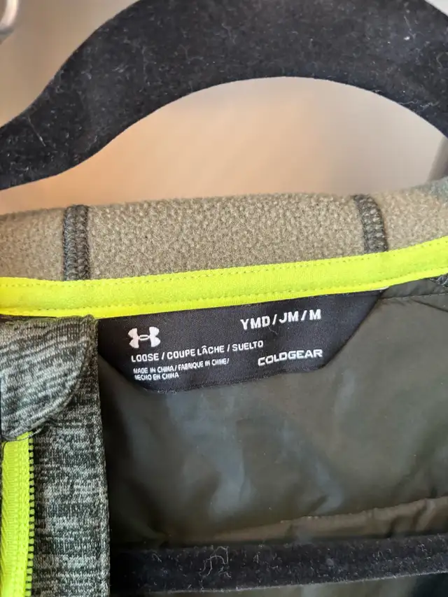 Under Armour ColdGear Jacket in Kids & Youth in Calgary - Image 3