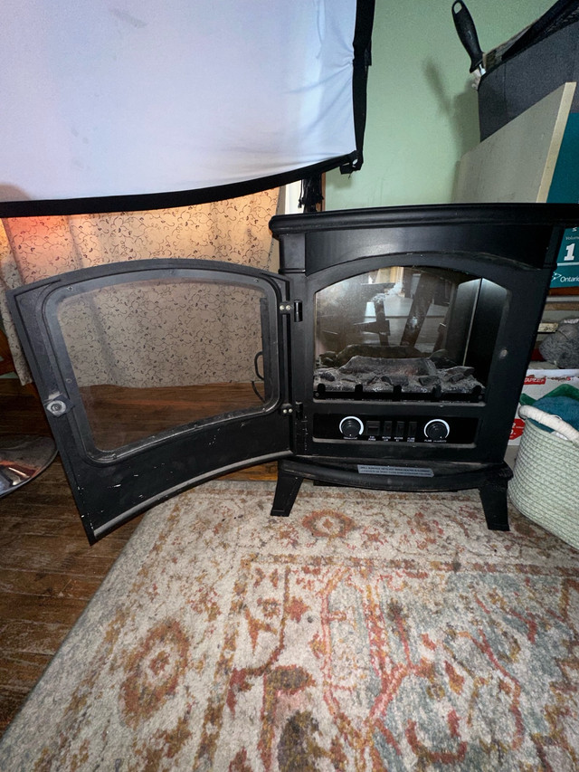 Cambridge Electric Fireplace  in Fireplace & Firewood in Kingston - Image 3