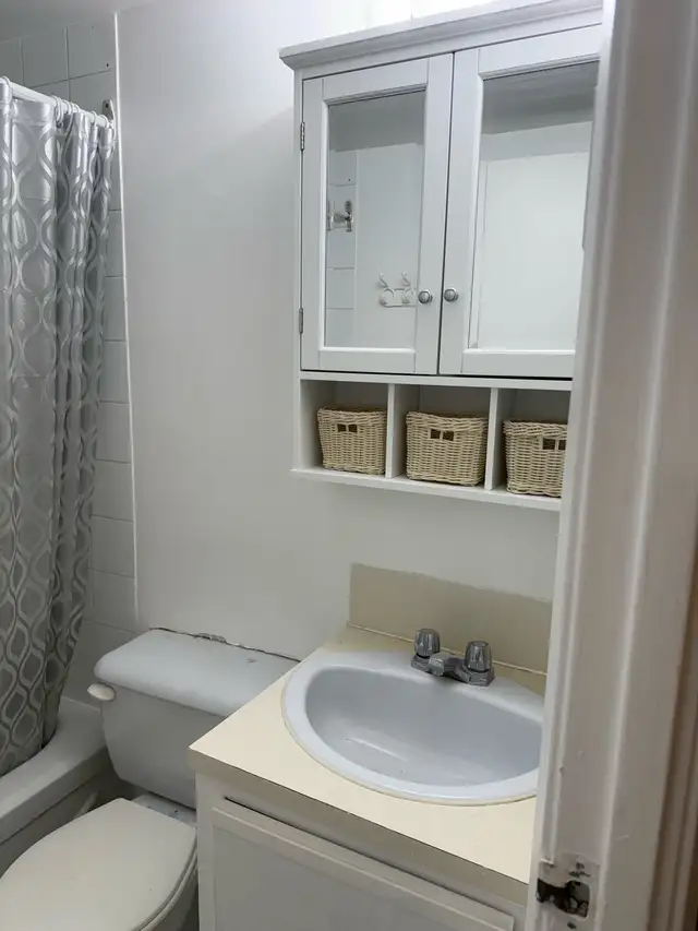 APARTMENT 3 1/2 BASEMENT FOR RENT NOV/26 in Long Term Rentals in City of Montréal - Image 7