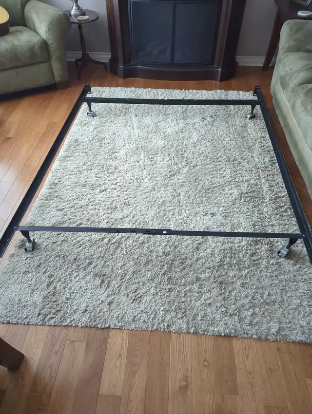 Queen Size Bed Frame in Beds & Mattresses in Kingston - Image 2