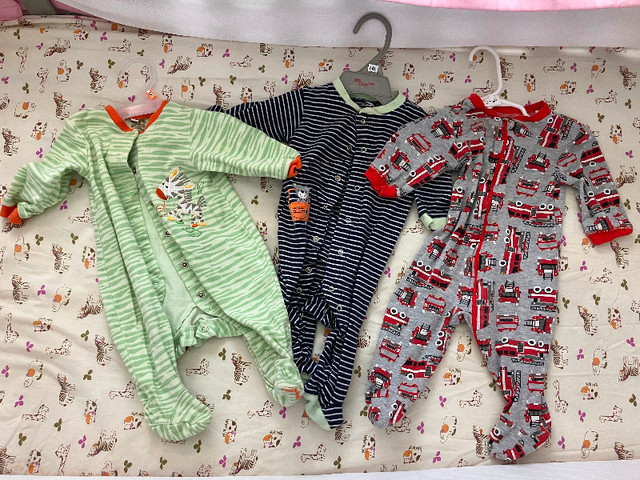 Vêtements bébés fille et garçon 0-12M dans Vêtements - 0 à 3 mois  à Granby - Image 2